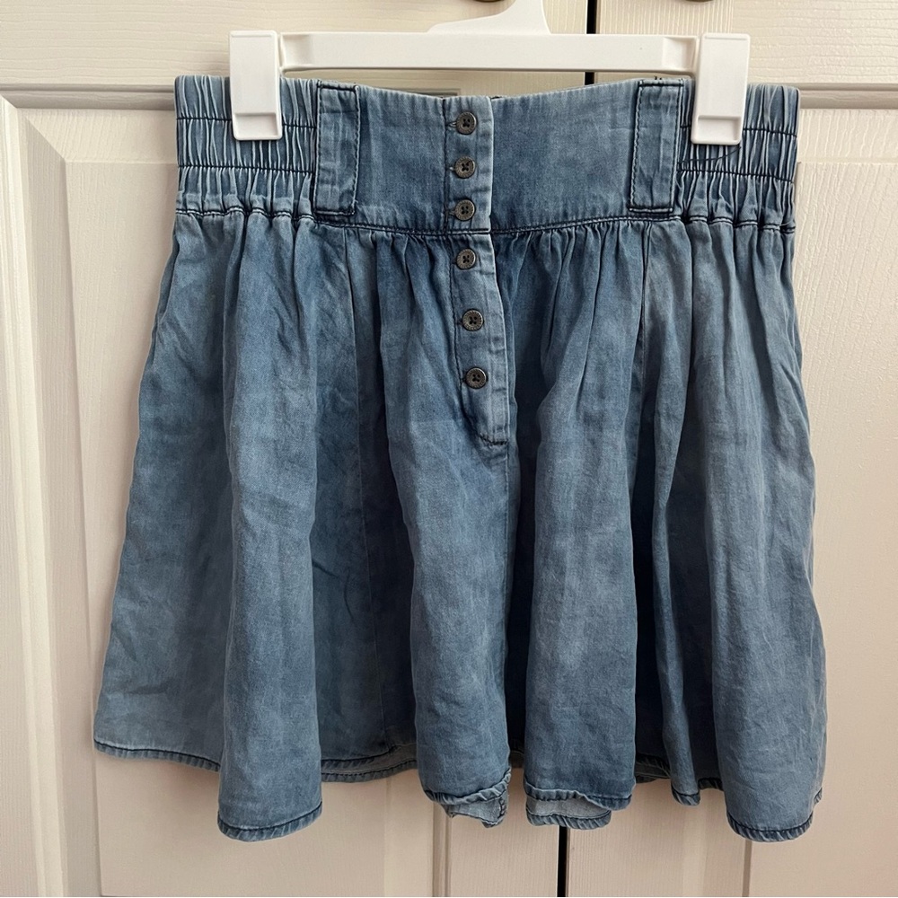 DG Flowy Light Wash Denim Skirt Size M